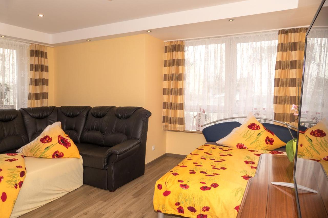 Lotus Apartment Plettenberg Bagian luar foto